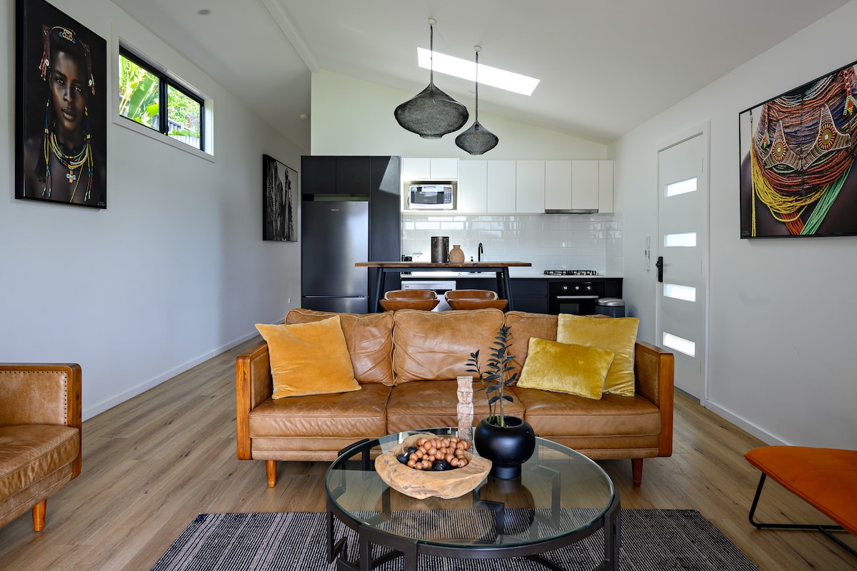 Successful Airbnb property: Spectacular views. Beautiful Accommodation! in Byron Bay
