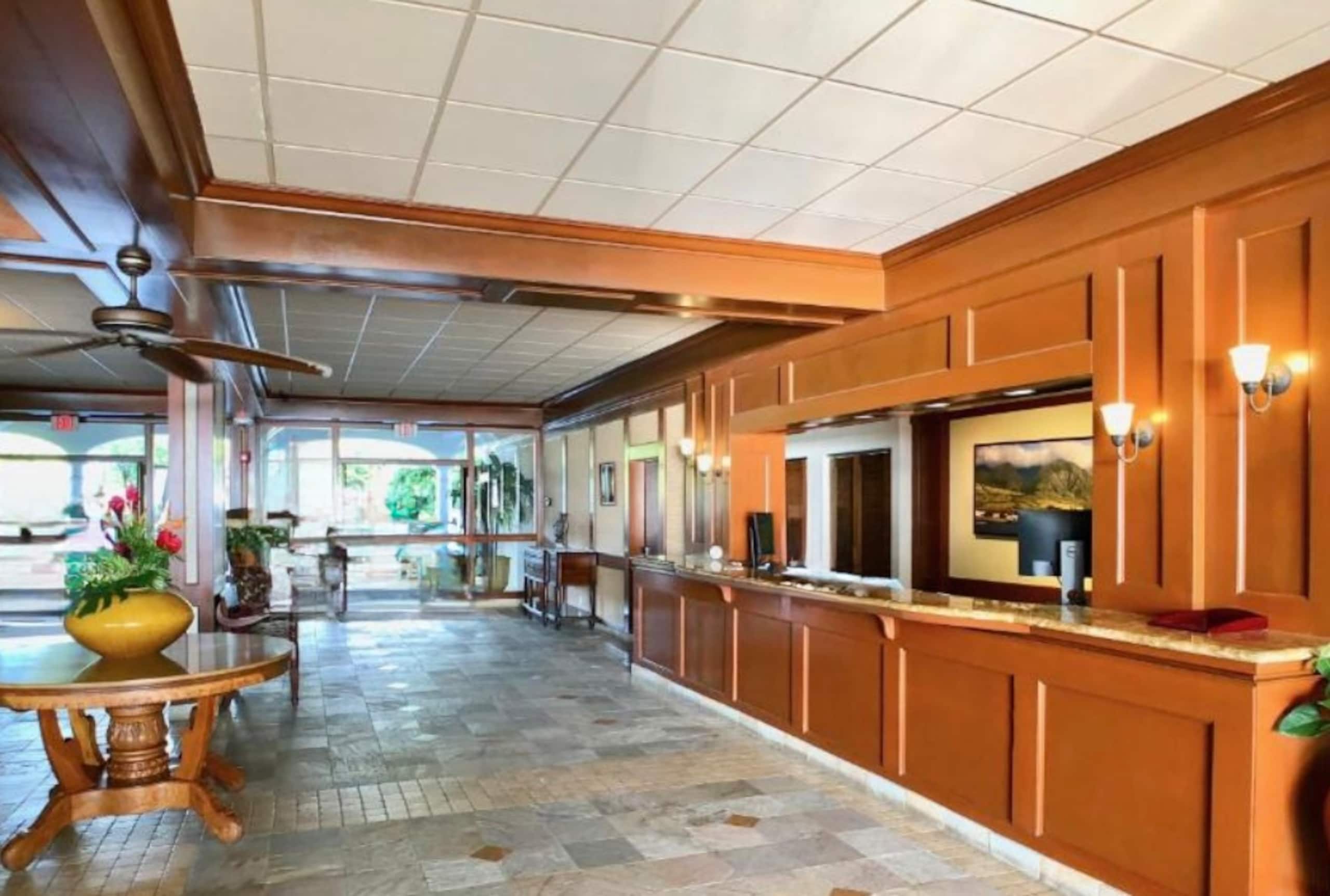Condo in Lahaina · ★4.95 · Studio · 1 bed · 1 bath - Image 50
