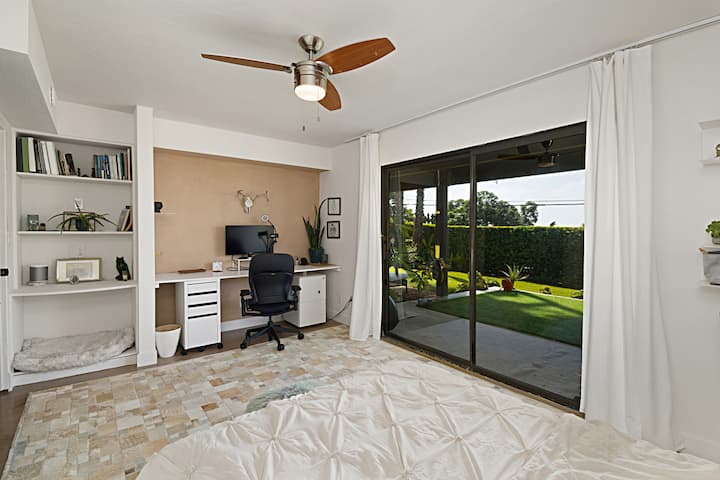 Това е работното пространство, което е в спалня №3.