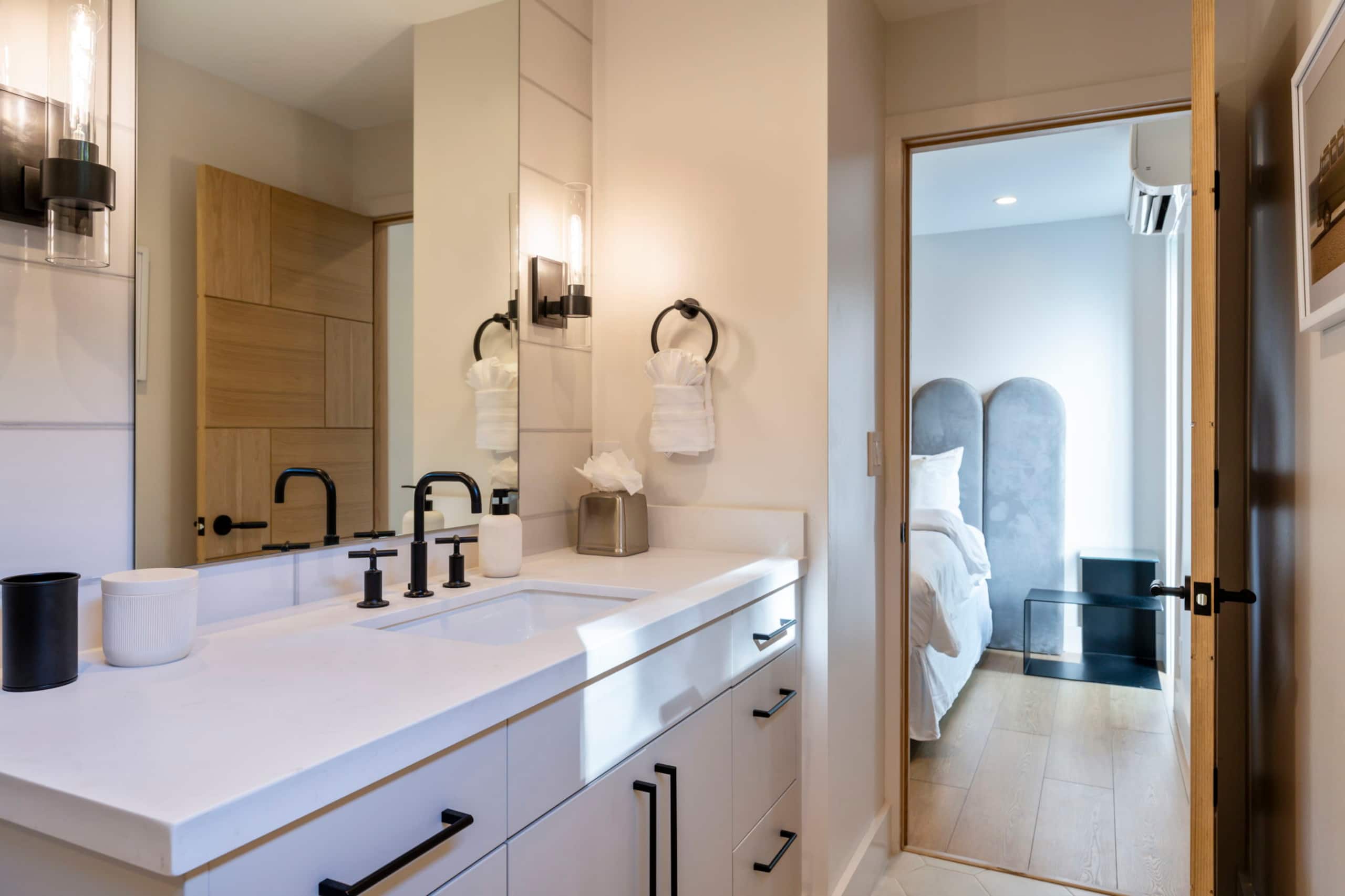 Condo in Kihei · ★5.0 · 6 bedrooms · 10 beds · 8 private baths - Image 33