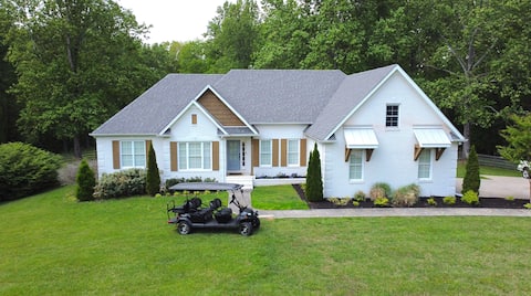 2-Acre Tim's Ford Lake House (11 Beds + Full Gym)