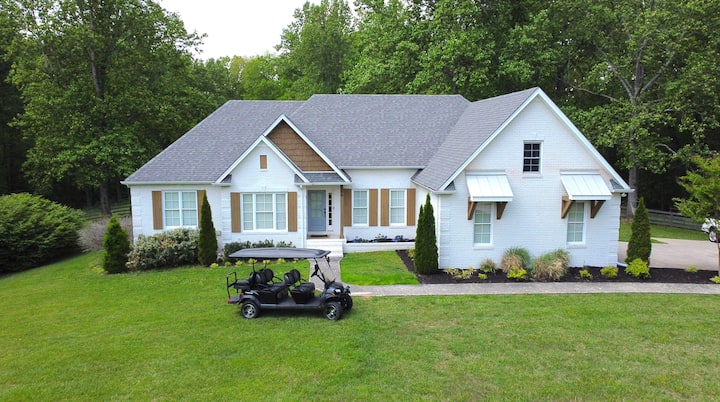 2-Acre Tim's Ford Lake House (11 Beds + Full Gym)