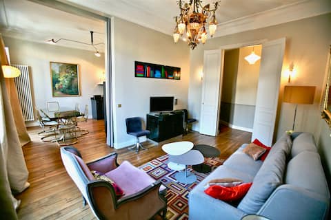 Successful Airbnb property: Elegance & Style - Paris Center in Paris 1er Arrondissement