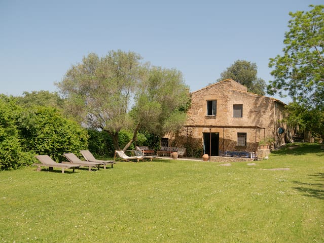 Calasolita – A charming little masia