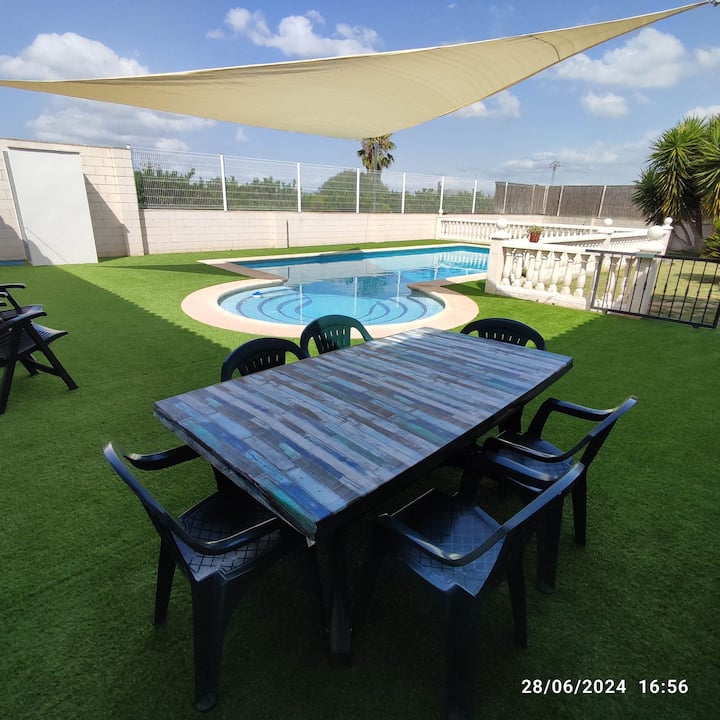 Chalet Unifamiliar Con Piscina - Xàtiva