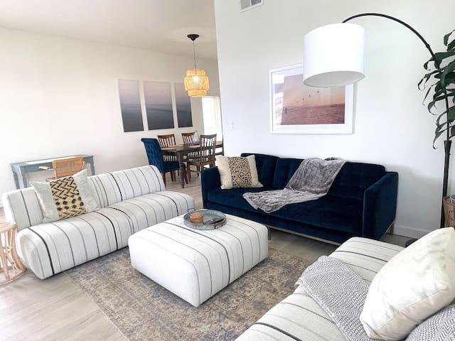 Luxe 2BR King Suite + Roof Deck Steps from Beach