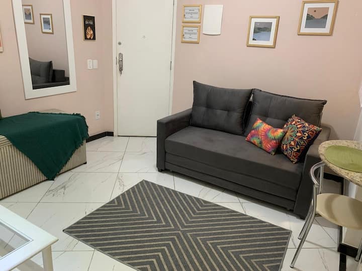 Apartamento Quarto E Sala Encantador Em Ipanema. - Rio de Janeiro