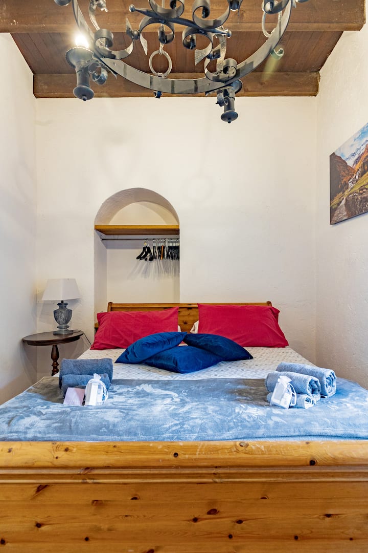 საძინებელი 1