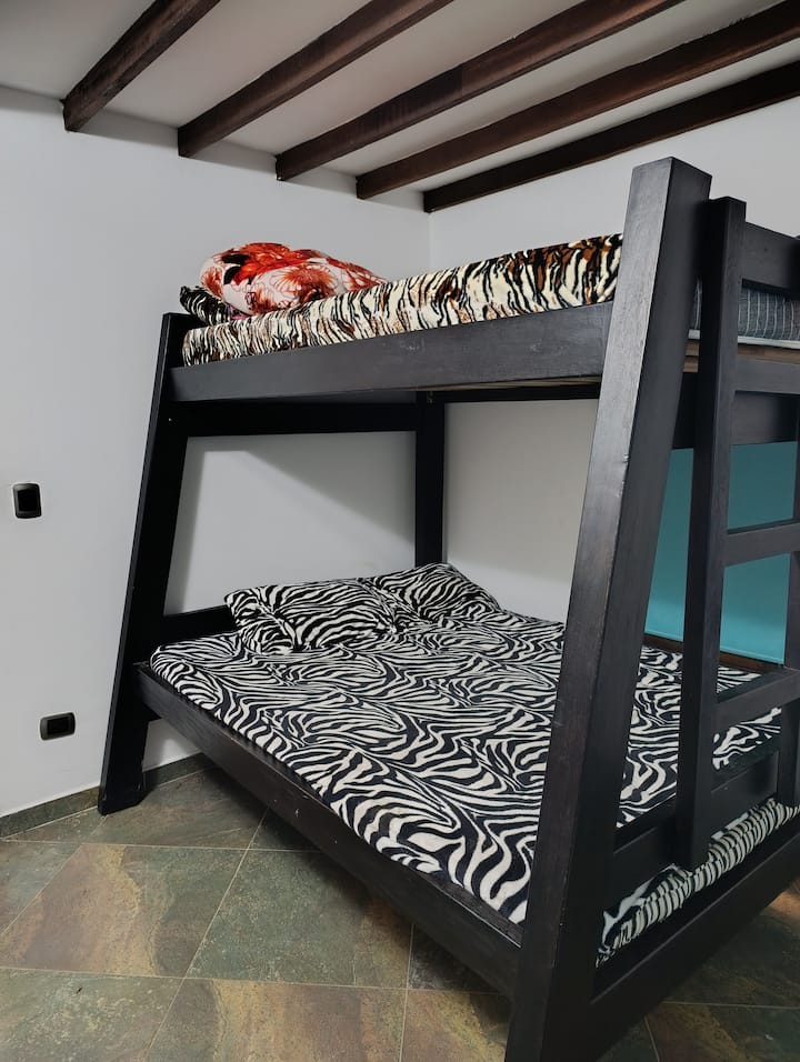 غرفة النوم 2