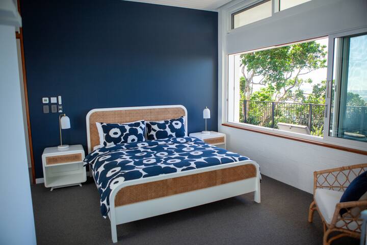 The Pool House – 3 bed 3 bath, ocean views, pool gallery image 4