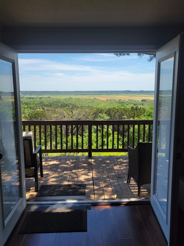 Private Brazos River Cabin - Hamm Creek Park - Lake Whitney, TX