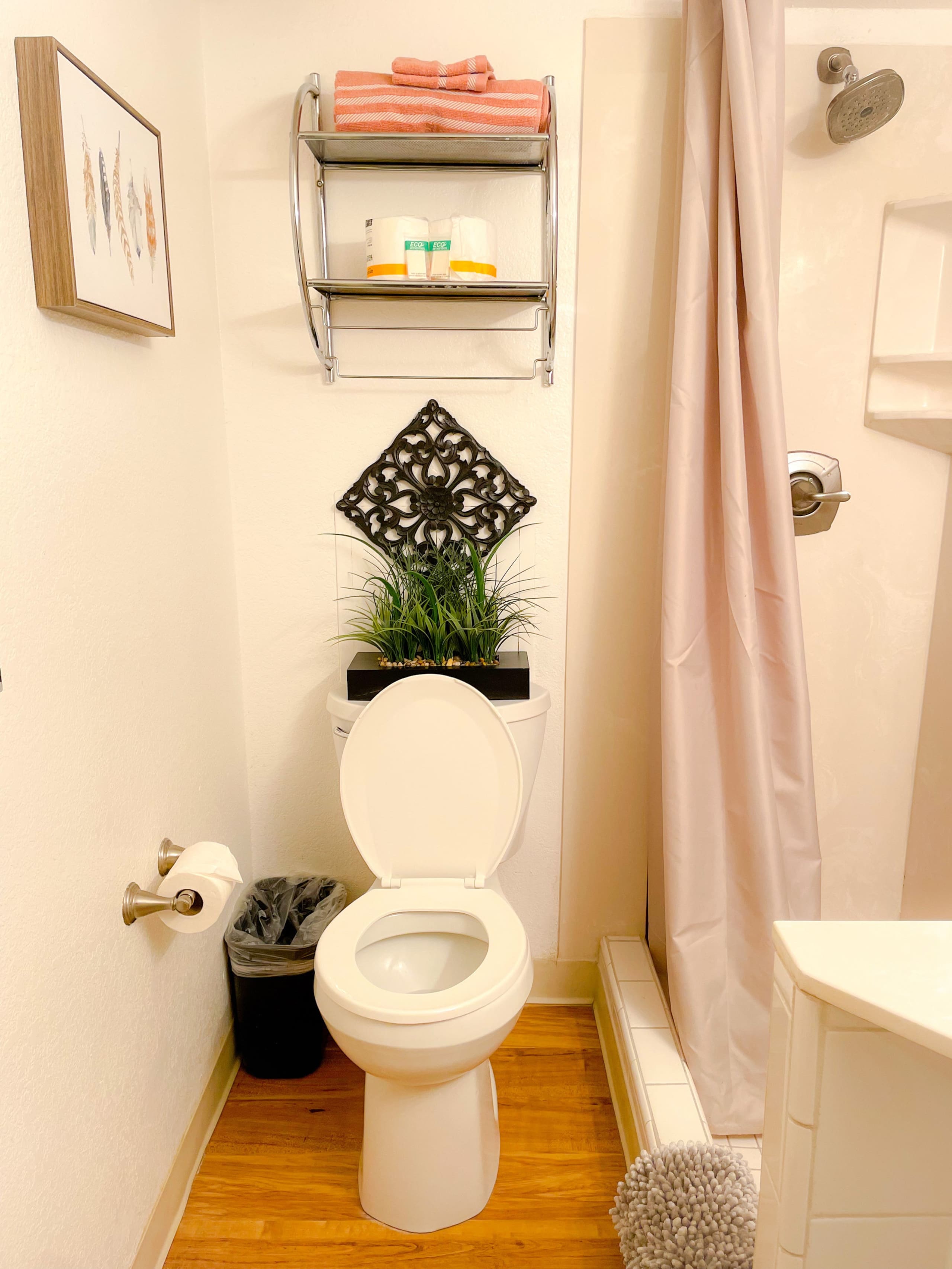 Hawaiian Monarch Studio | Full Kitchen | Panoramic - Image 6