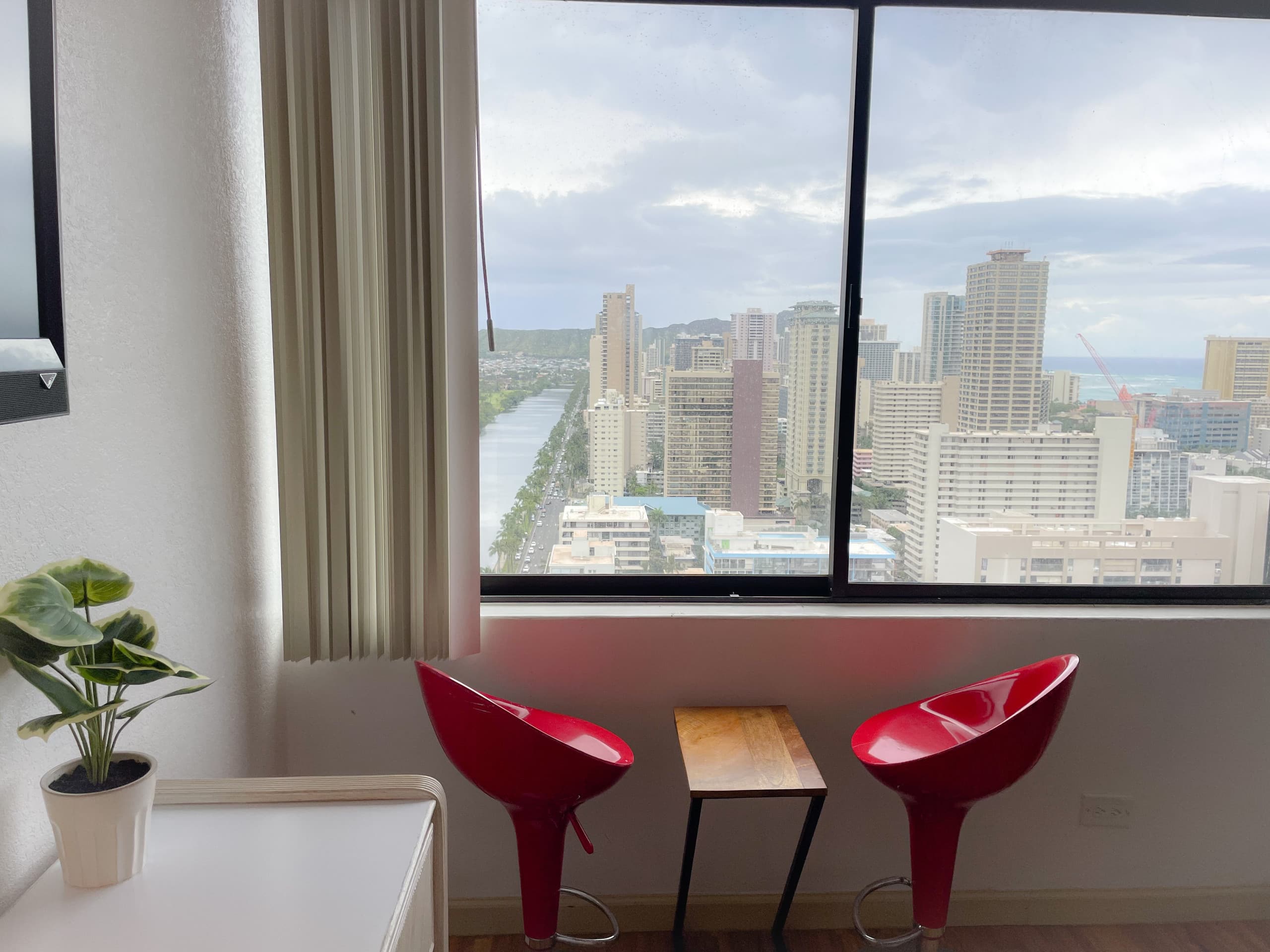 Hawaiian Monarch Studio | Full Kitchen | Panoramic - Image 5
