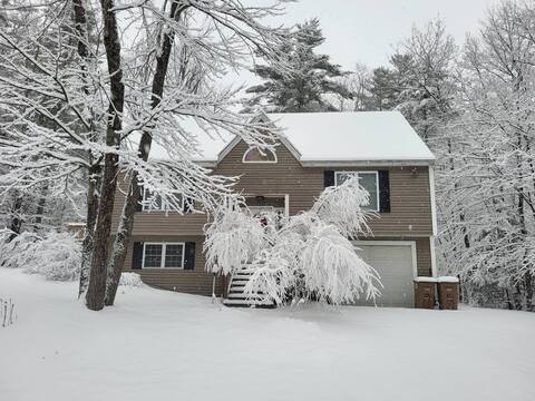 CozyRustic House Hot tub / Skiing / Pool Table