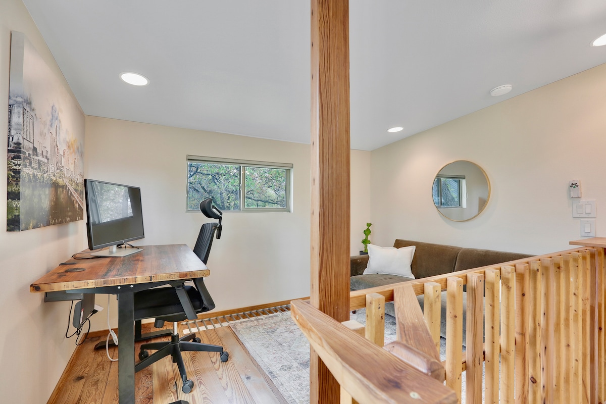 East-Austin Oasis - Peaceful & Centrally Located