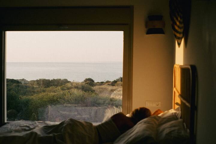 Stylish 4BR Beachside Private Villa Alati w/pool gallery image 2