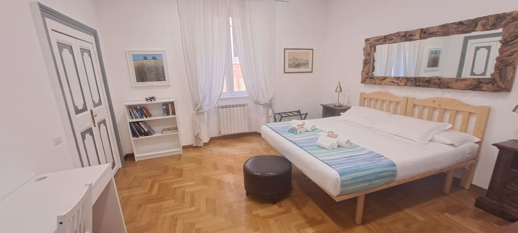 Croce Palace unit3 – historical center