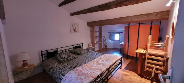 Spálňa5 na 2. poschodí