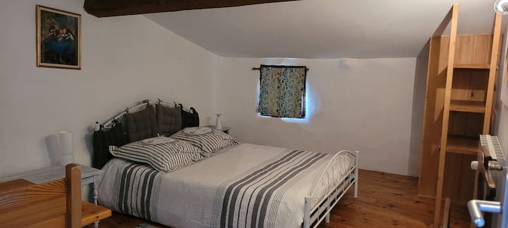 Spálňa 6 na 2. poschodí