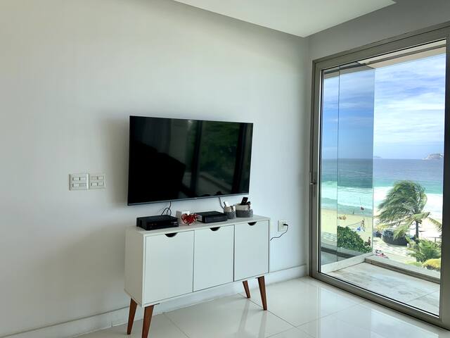 Leblon, Best Ocean Front, five star Stay! gallery image 3