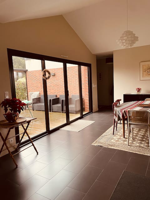 Successful Airbnb property: Contemporary in the heart of the village in Saint Briac Sur Mer
