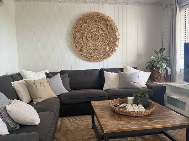 2 Bedroom Beach Apartment. Share The Beach Life! - 만두라