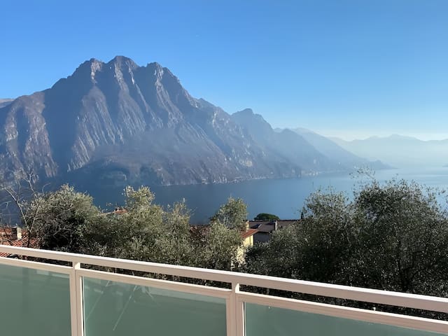 Happy Guest Apartments – Blue Apartment