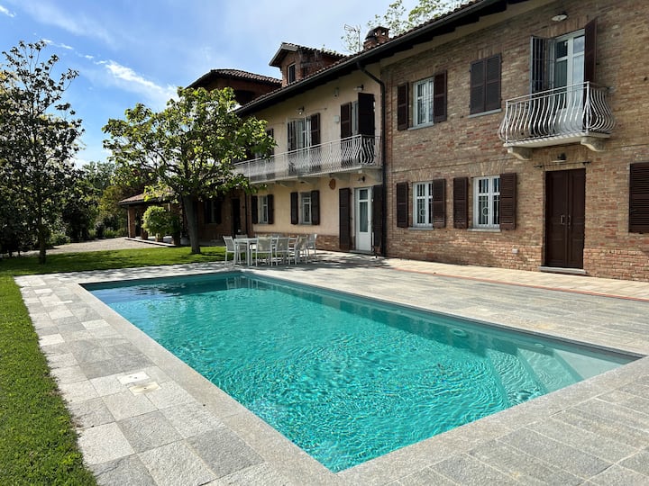 Cascina Torretta, Quiet And Charming Spot W/pool - Asti