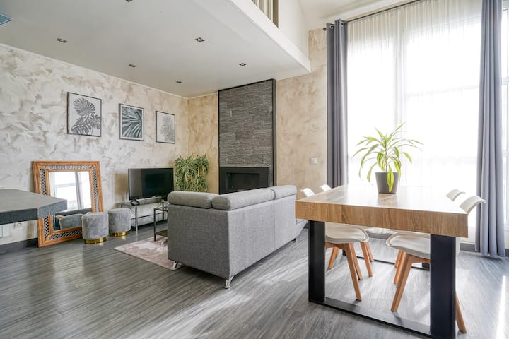 Prostrani dnevni boravak