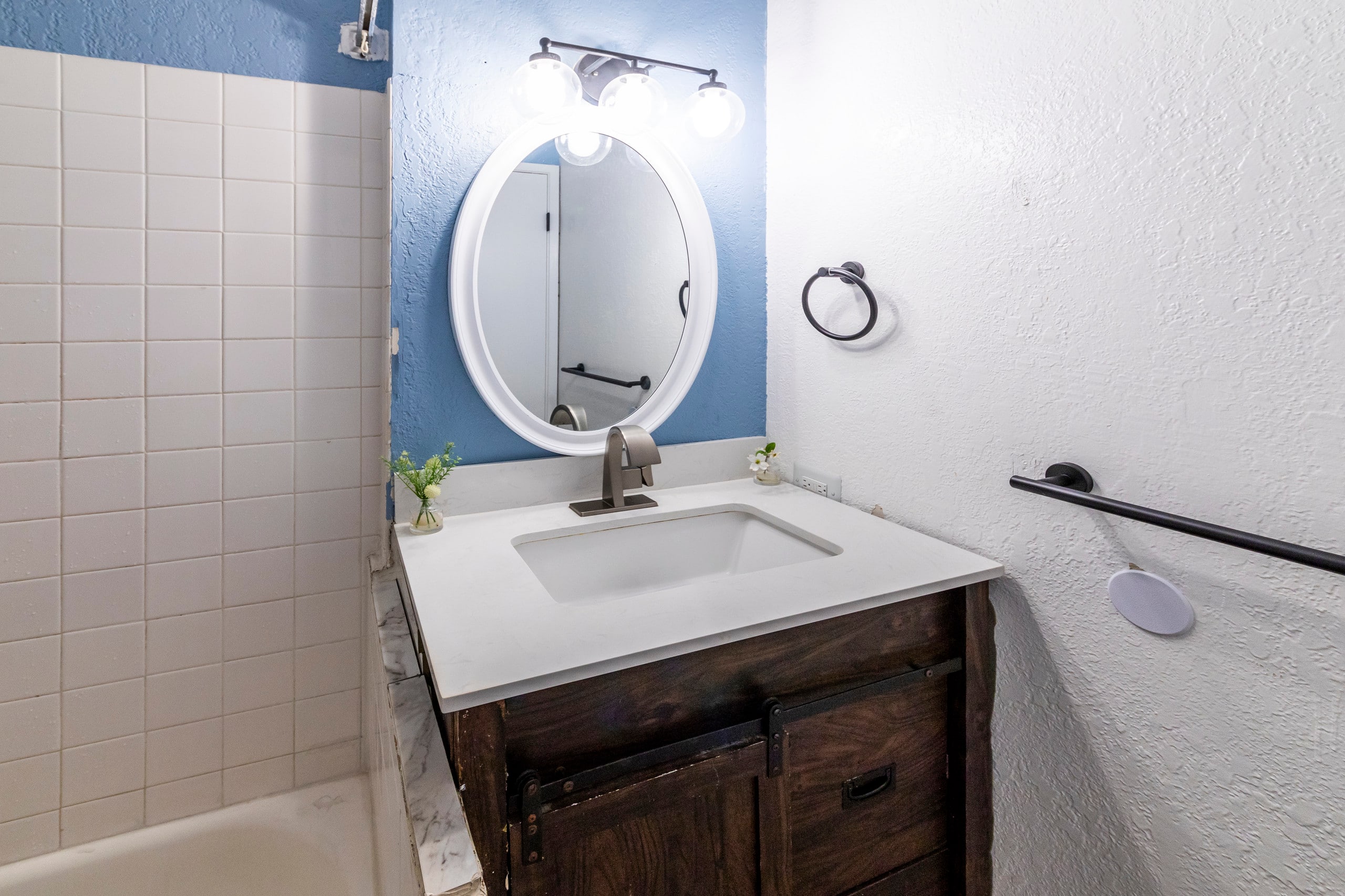 Condo in Honolulu · ★4.29 · Studio · 2 beds · 1 bath - Image 7