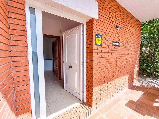 Prachtige familievilla 1400m2(10p.), privé zwembad gallery image 5