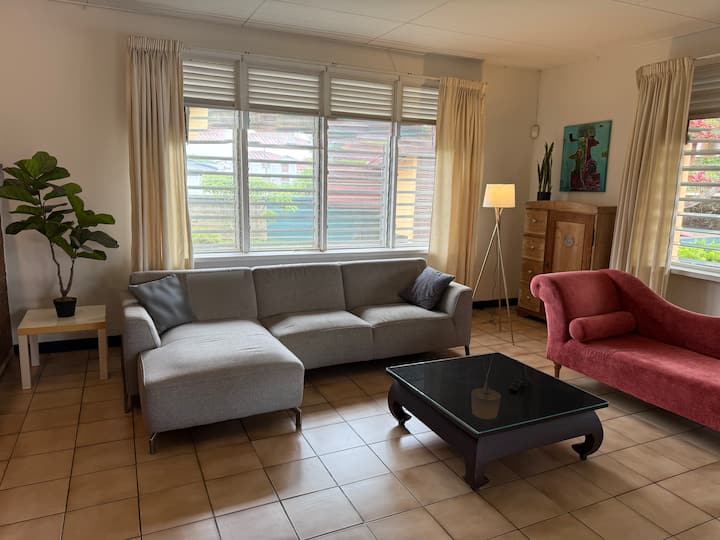 Tropische Villa Met Privé Zwembad Voor 6 Personen - Suriname