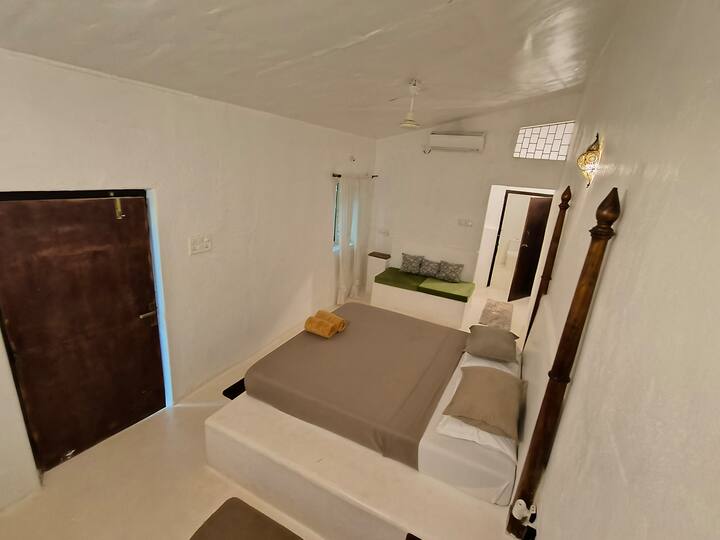 Bedroom 1 image 1