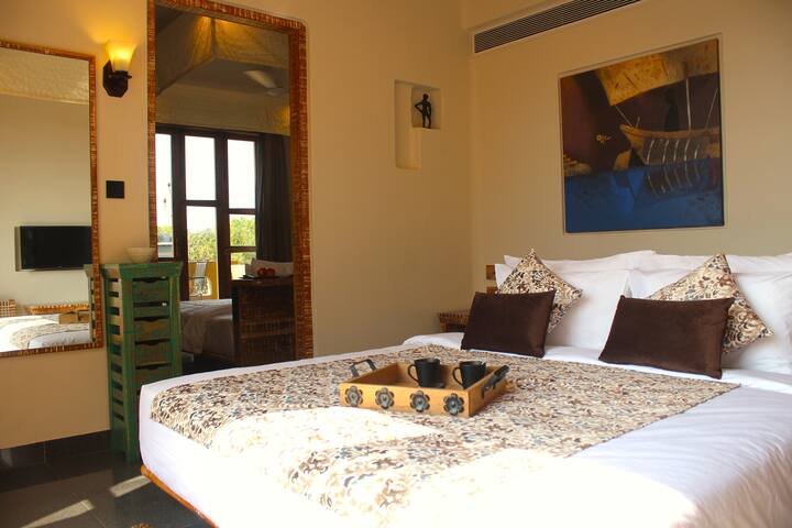 Bedroom 1 image 3