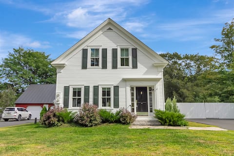 Cozy Home in Village of Grafton