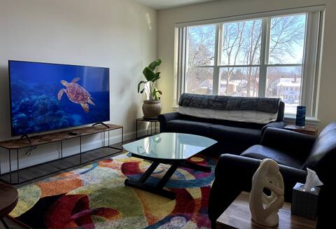 SkiWalkShopDine LuxScandinavian ZenDen Brewers UVM