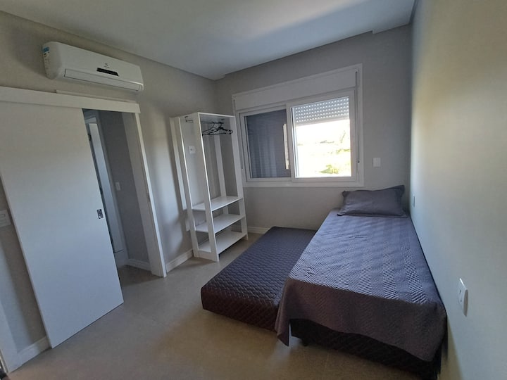 Američki apartman s 2 odvojena kreveta i klima-uređajem