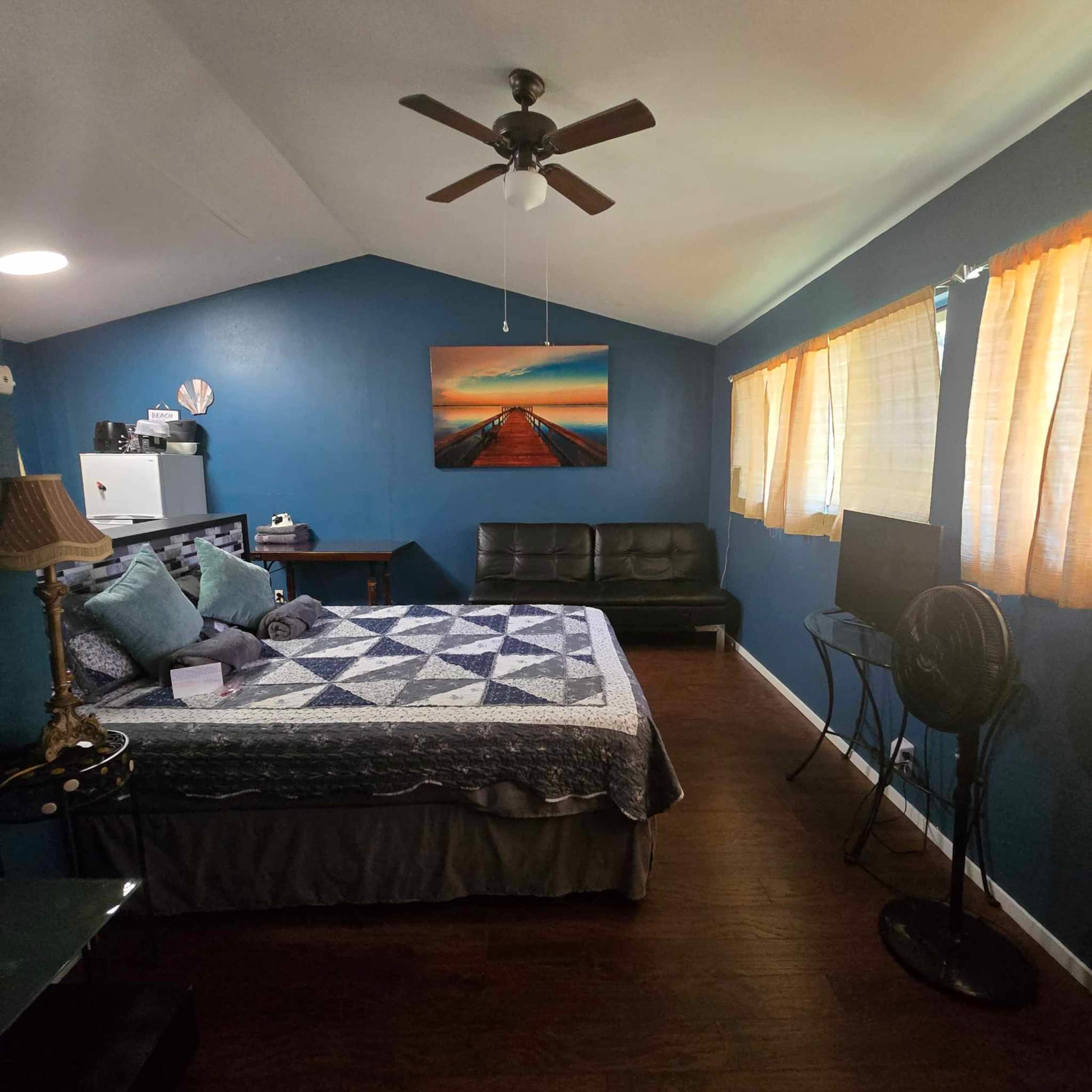 Place to stay in Haiku-Pauwela · ★4.36 · 2 beds · 1 private bath - Image 5