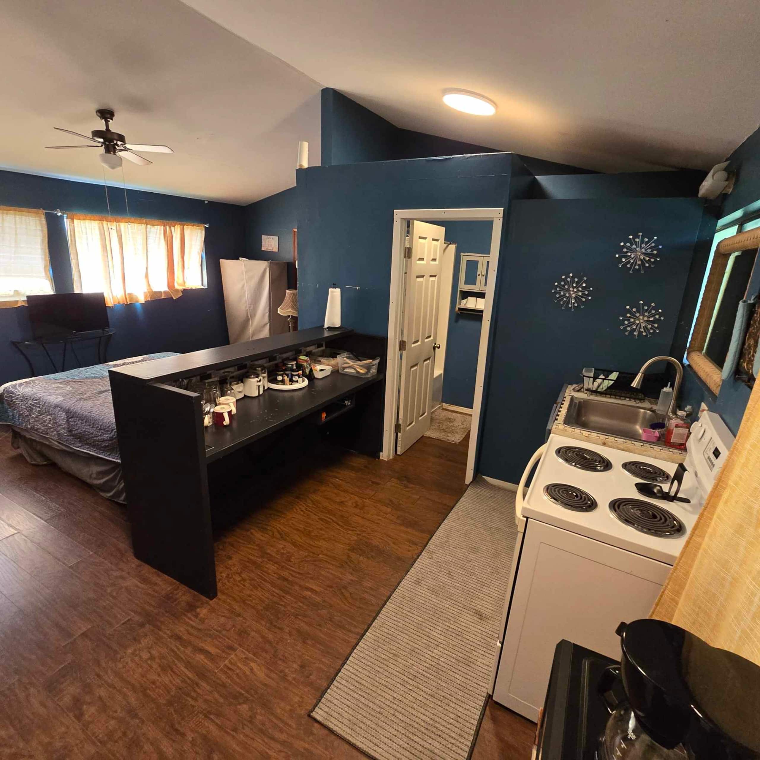 Place to stay in Haiku-Pauwela · ★4.36 · 2 beds · 1 private bath - Image 13