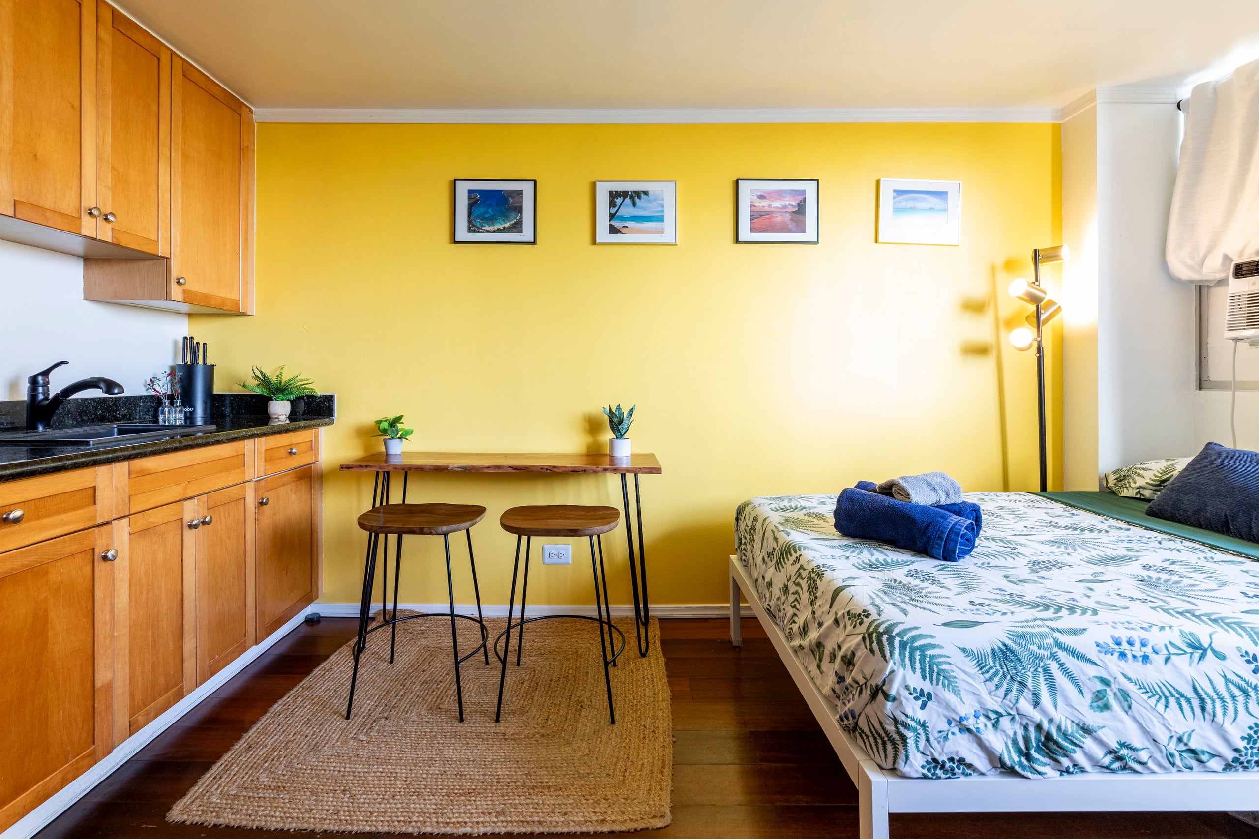 Condo in Honolulu · ★4.78 · 1 bedroom · 2 beds · 1 private bath - Image 2