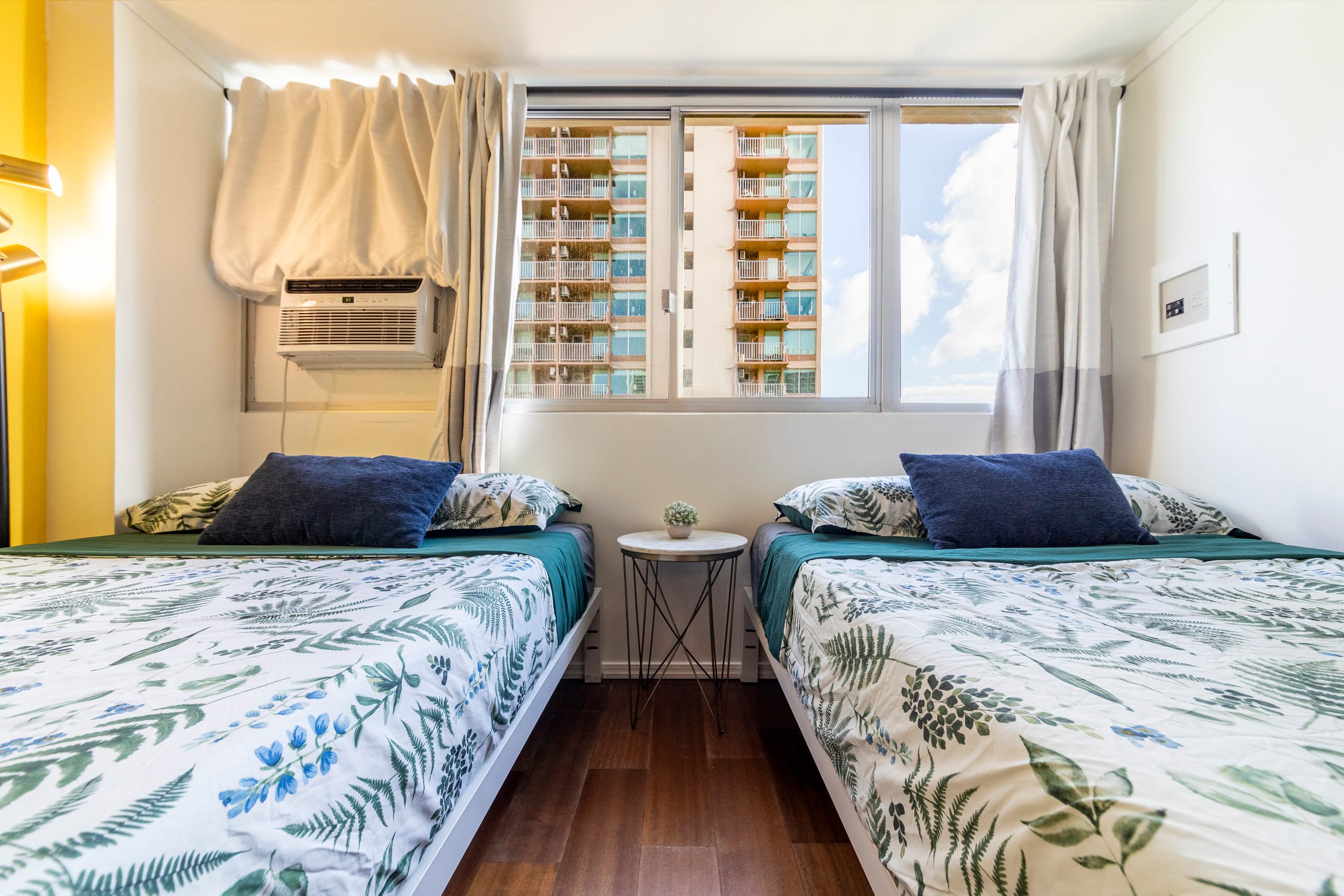 Condo in Honolulu · ★4.78 · 1 bedroom · 2 beds · 1 private bath - Image 7
