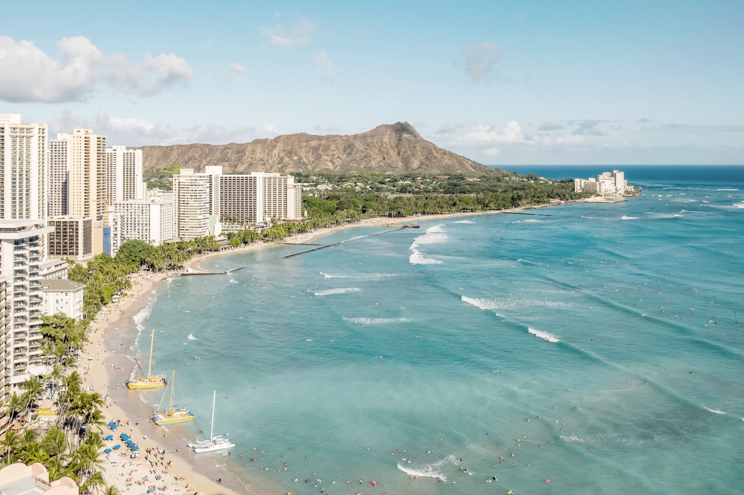 Condo in Honolulu · ★4.98 · 1 bedroom · 1 bed · 1 private bath - Image 33