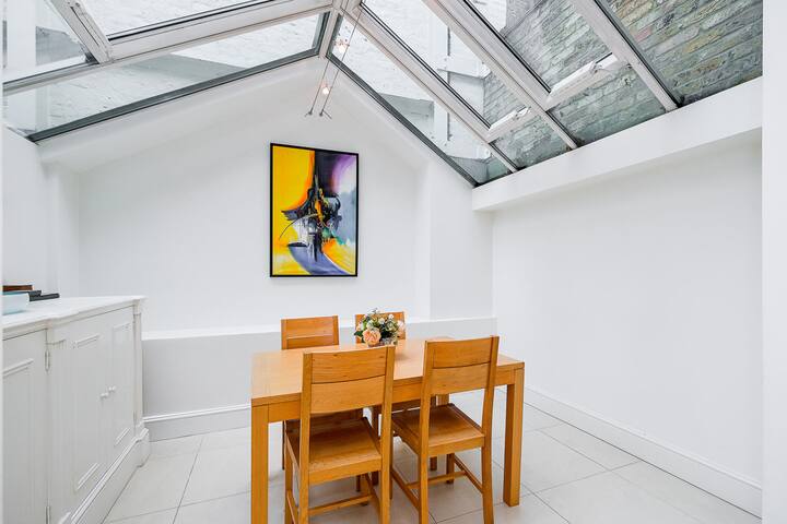 Ivy | Queensdale Place | Pro-Managed gallery image 5