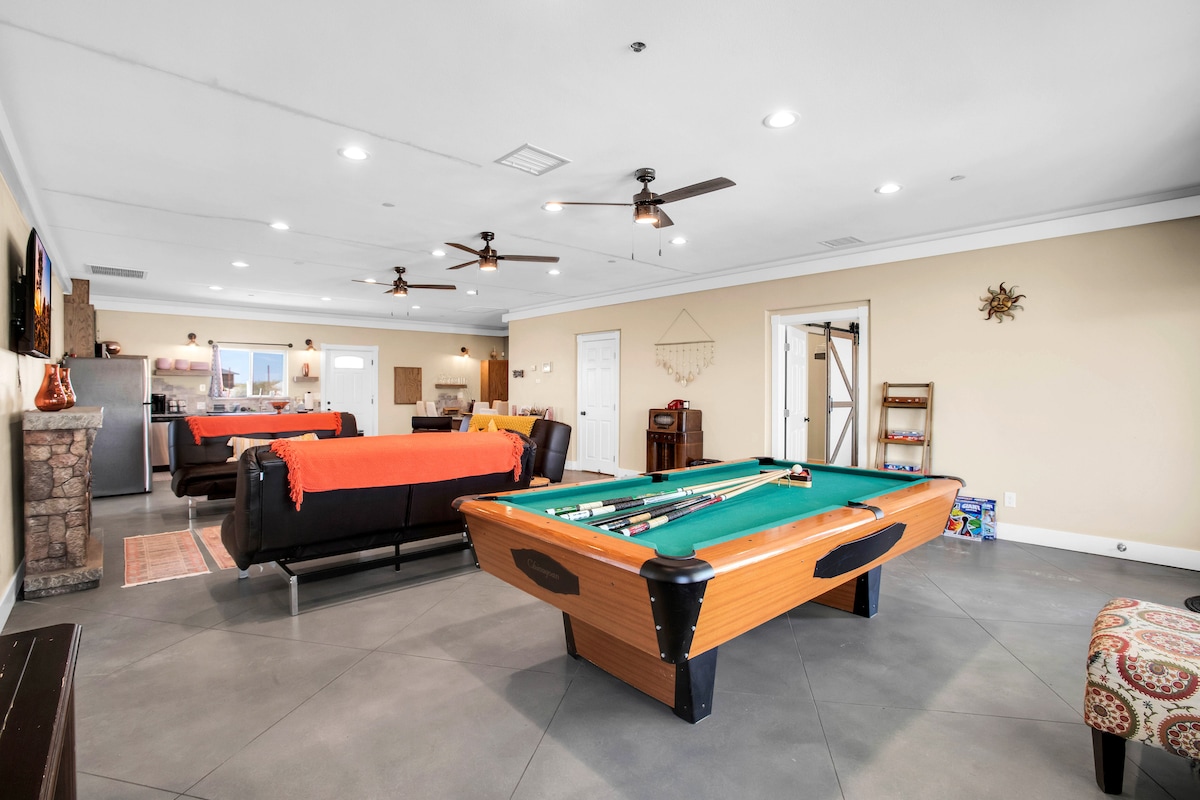 Successful Airbnb property: Casa De Sunrise. Views! Joshua Tree. Hot spa. Pool in Twentynine Palms