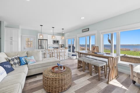 Successful Airbnb property: Beachfront Osprey Nest in Malpeque Bay, PEI in Prince Edward Island