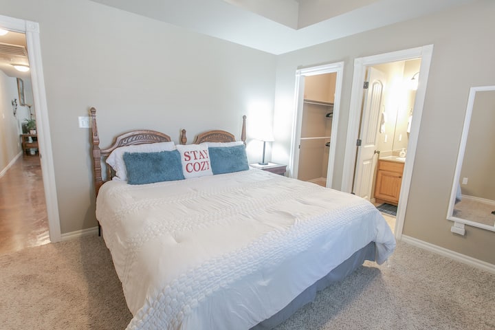 Cozy Home | Garage Fast Wifi Pet Friendly - Lawton, OK