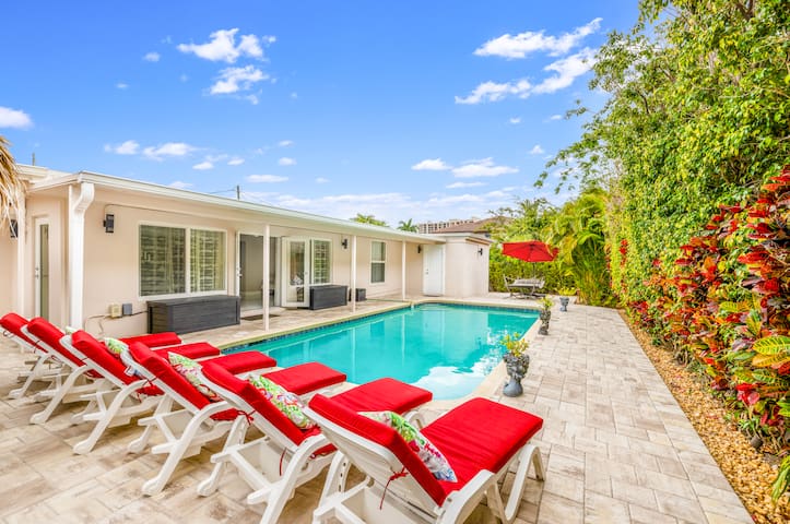 “MIA Lauderdale-by-the-Sea!” 5BD 2500Sqft