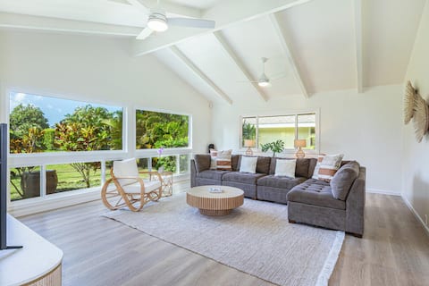 Top Airbnb: Short walk to Queen's Bath with A/C, BBQ and Views in Kauai