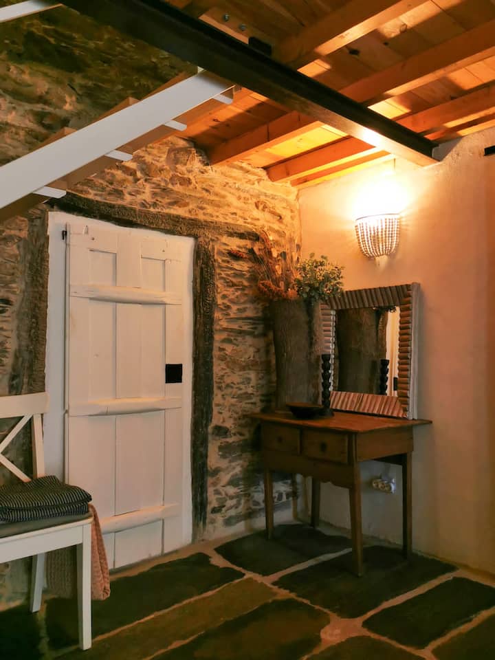 Family House With Pool - Castelo Branco