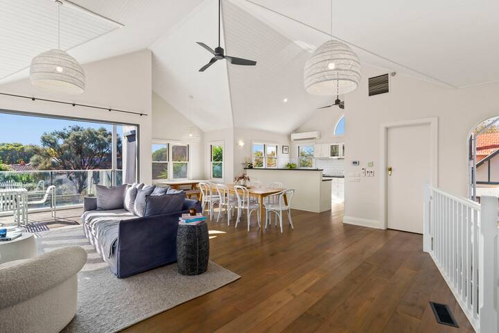 The Multimillion Dollar Elwood Beach House gallery image 3